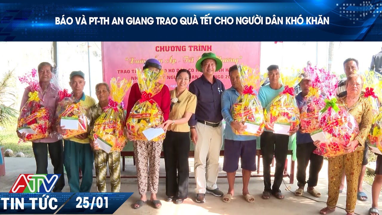 BÁO VÀ PT-TH AN GIANG TRAO QUÀ TẾT CHO NGƯỜI DÂN KHÓ KHĂN