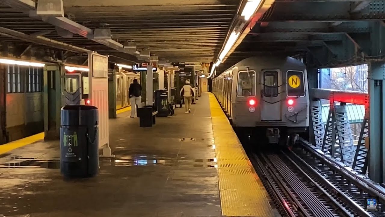 AM/PM Rush Hours R46/R68/R68A/R188 7,N,W Trains At Queensboro Plaza