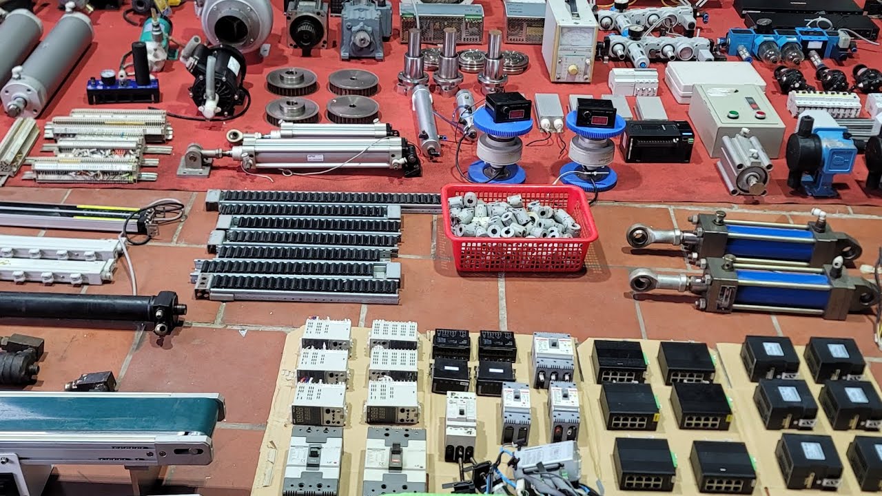 Bơm định lượng. Mô tơ điều khiển. Lh0867735229 Xi lanh thủy lực. Trống sét.quạt lọc. Li hợp. Vẫn từ 