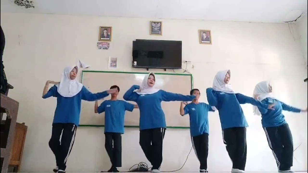 PROJECT PSTS SENI BUDAYA GERAK DASAR TARI LAYANAN KESEHATAN C (XLKC) Kelompok 1