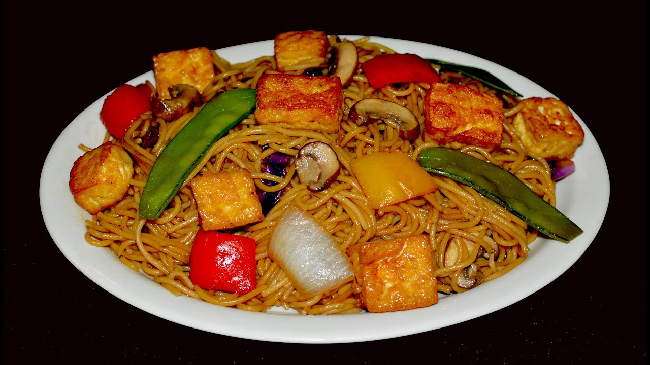 Chow mein vegetariano con tofu - Comida China