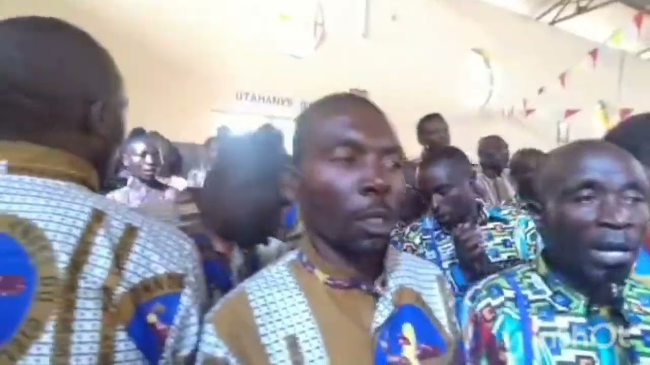 Chorale kristumwami nabamarayika indirimbo  byakire dawe ya Oreste niyonzima
