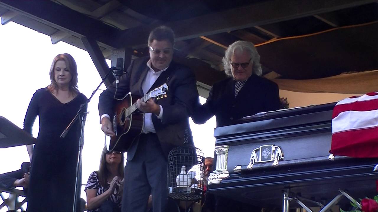 Ralph Stanley Memorial - Go Rest High On That Mountain Vince Gill, Ricky Skaggs, and Patty Loveless