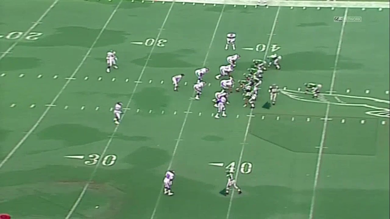 Keith Byars Hits Pepper Johnson