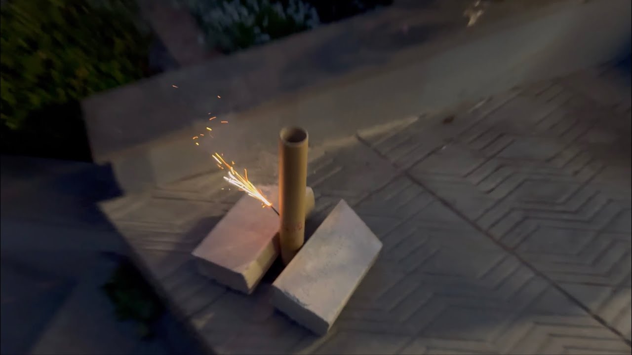 ➡️Assim que foi a minha Queima de fogos de artifício na Virada do ano de 2023/2024🎆🎆🎇