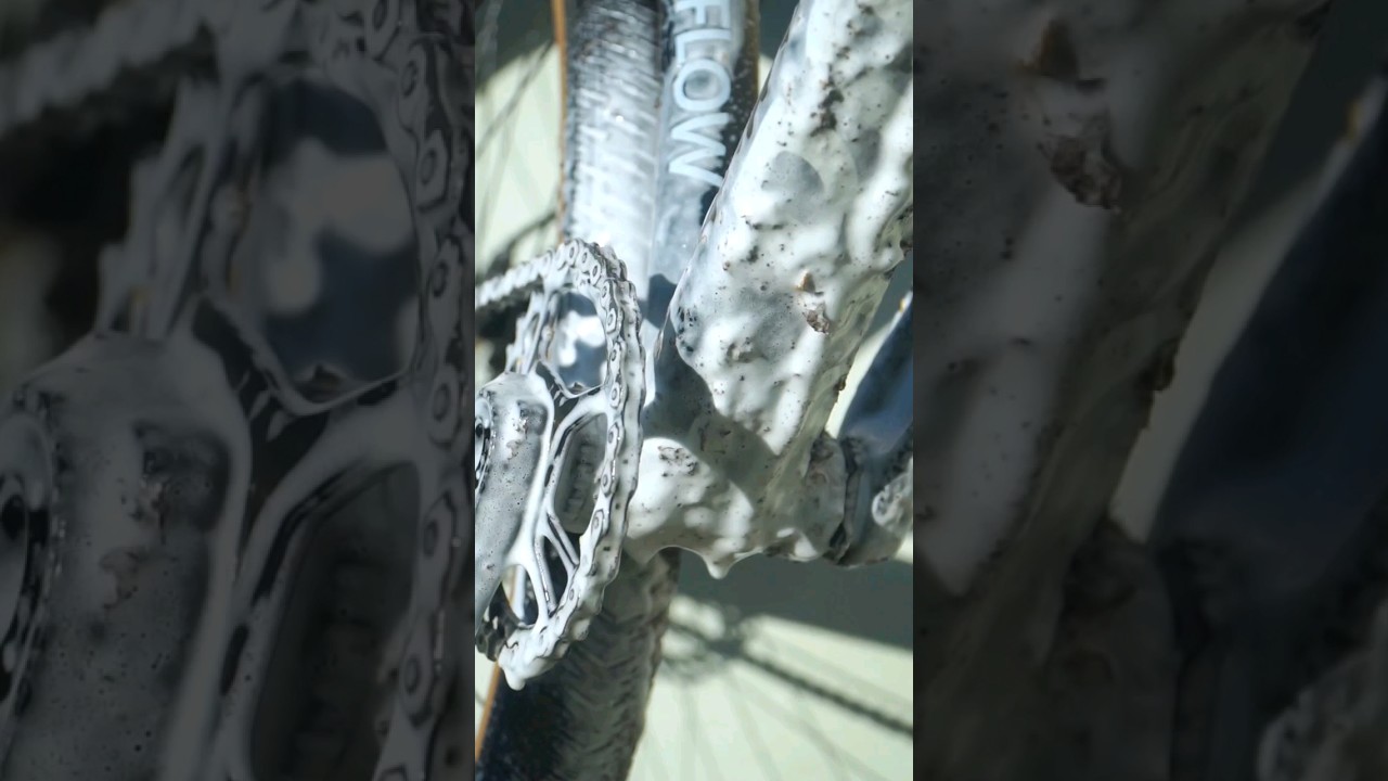 🧼Satisfying Foam Bike Cleaning😍 #neatflow #bikewash #bike #bikewashing #neatflow #mtblife *