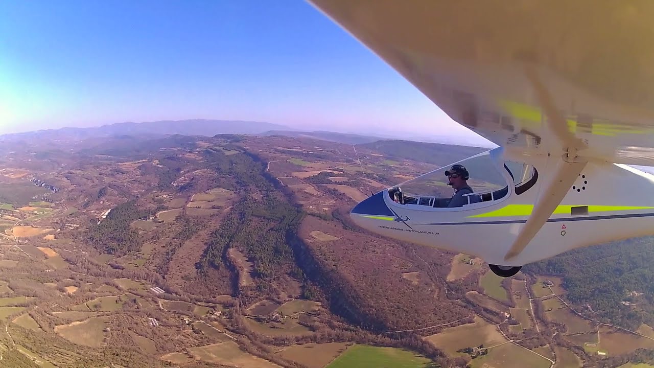 Motoplaneur ULM dans les Alpes de Haute Provence