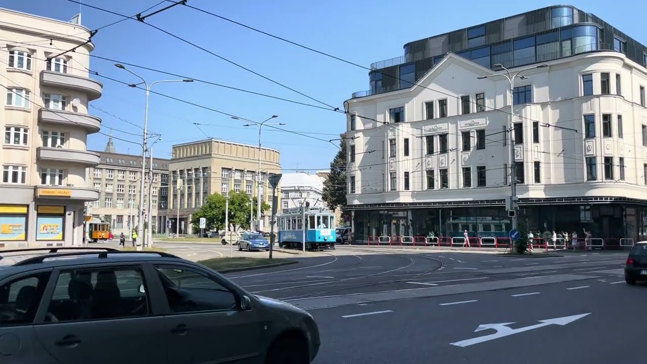 Konvoj historických vozidel DPO