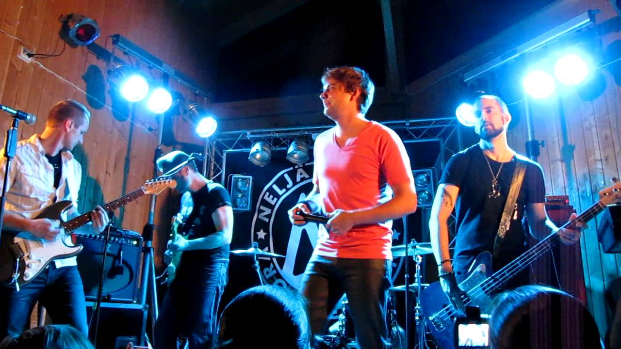 Neljänsuora - Mersuhumppa - Pappisten lava 12.8.11