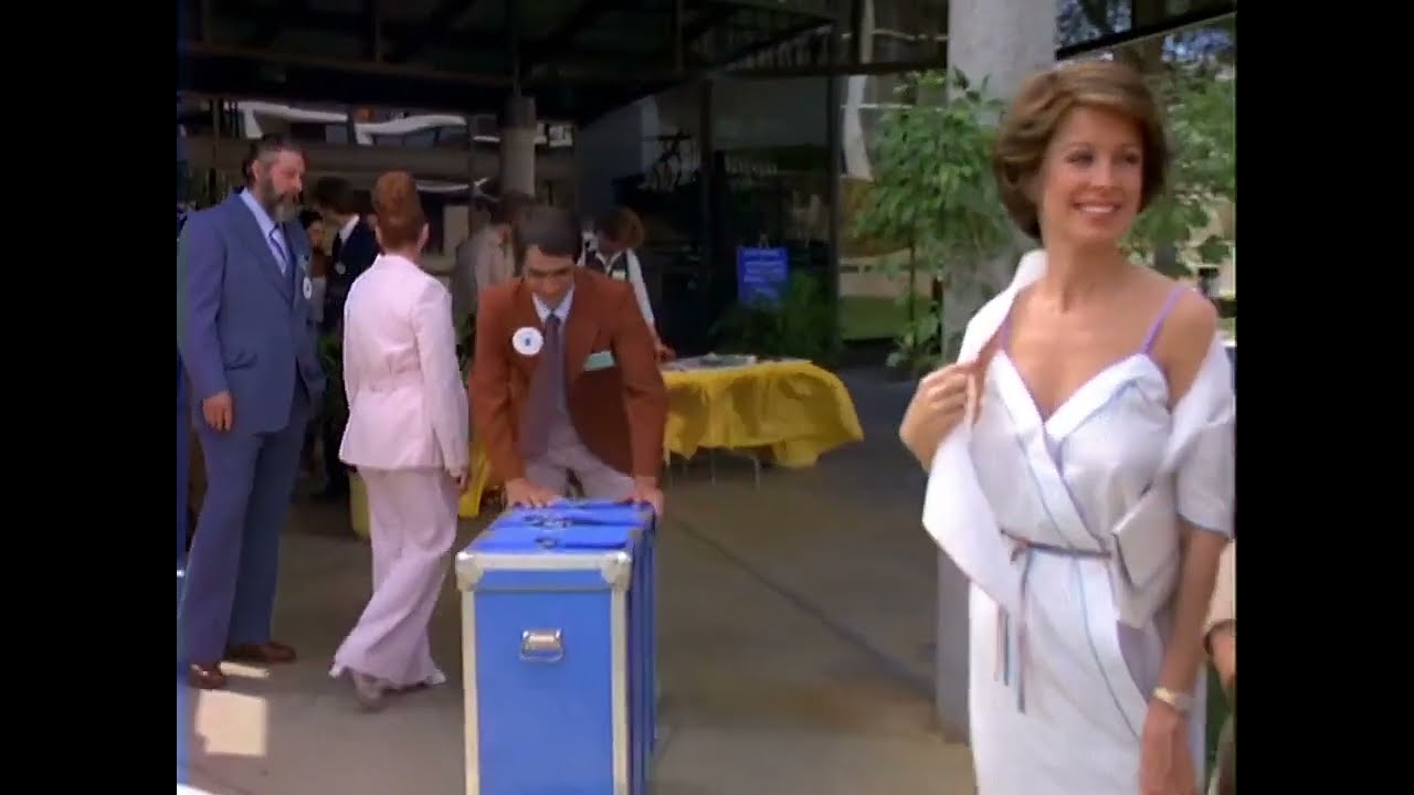 Phyllis Davis, braless in a summer dress—"Vega$" HD, with Pamela Susan Shoop