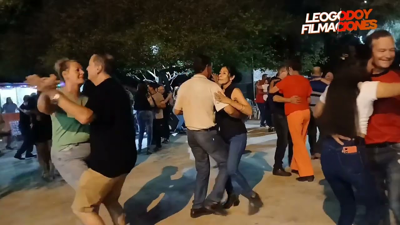 La autenti'k  en vivo  Patio Dominguero 2025