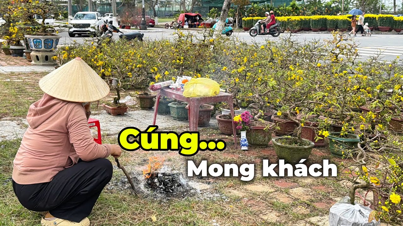 Chiều 21 tháng Chạp, hoa đã về…người mua đâu?