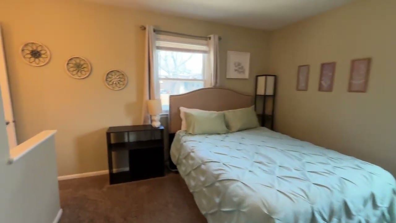 7620 E 100th