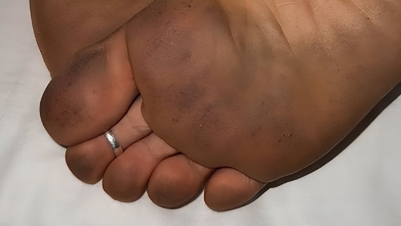 SOLES OF THE FEET, HIGH HEELS, NYLON STOCKINGS 