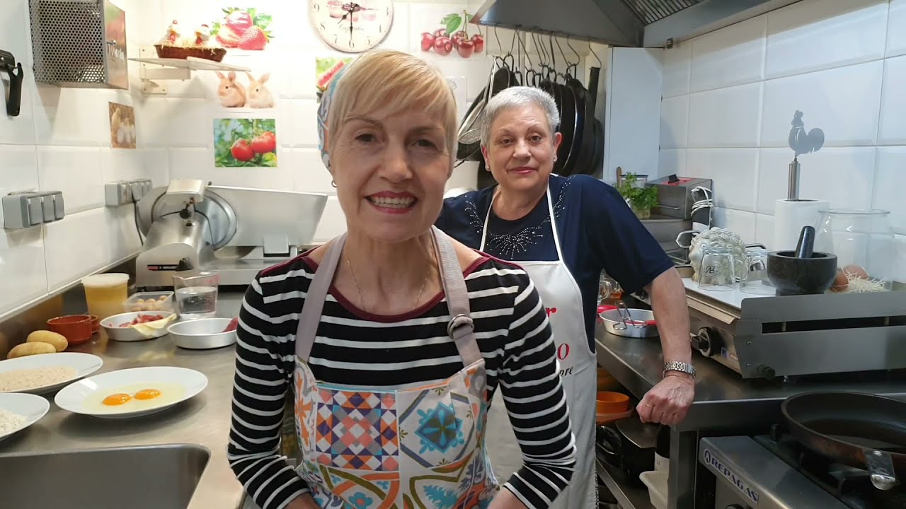 El increíble Cachopo Asturiano Y consome con albóndigas riquísimo .Sabor Artesano