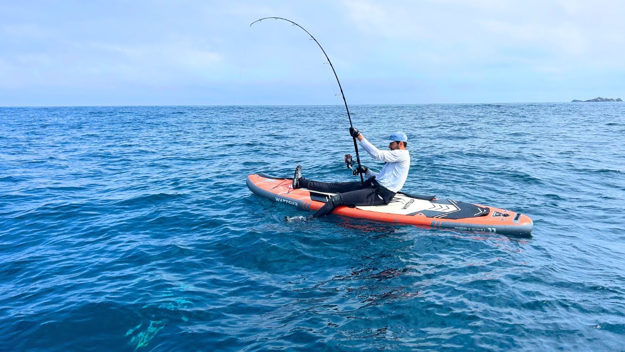 Pesca a Spinning al Tonno da un SURF !