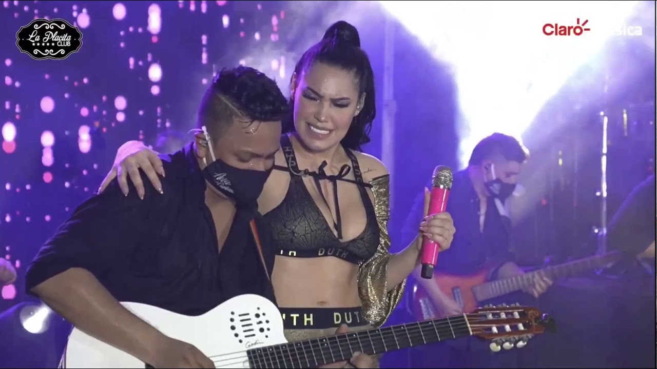Ana del castillo concierto virtual Hoja En Blanco