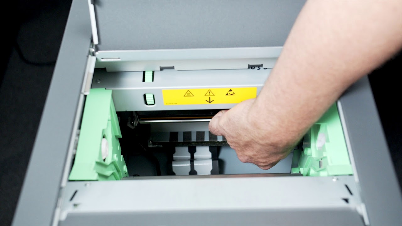 KODAK MOMENTS D4600 PRINTER PERFORMING MAINTENANCE