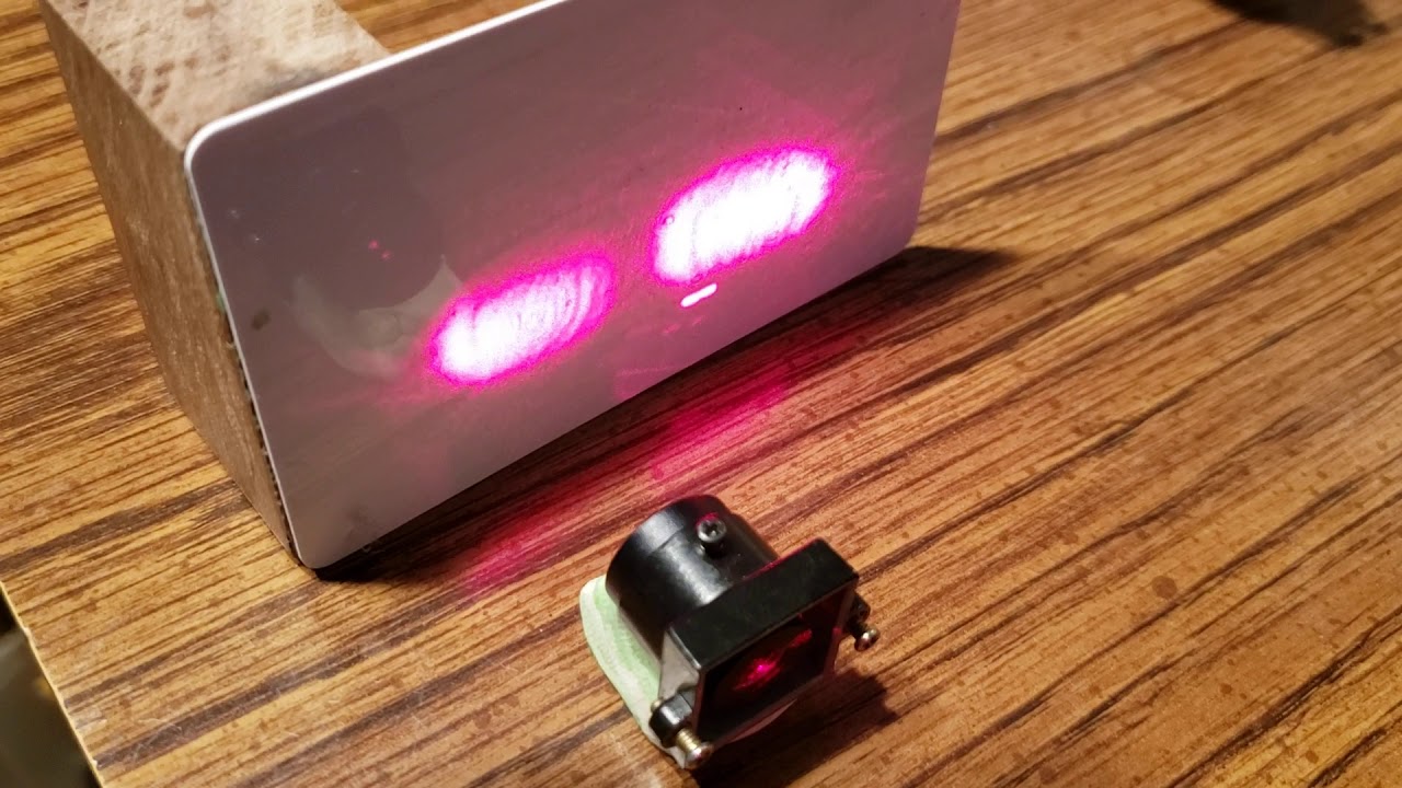 laser interferometer with partially polarizing cube beamsplitter