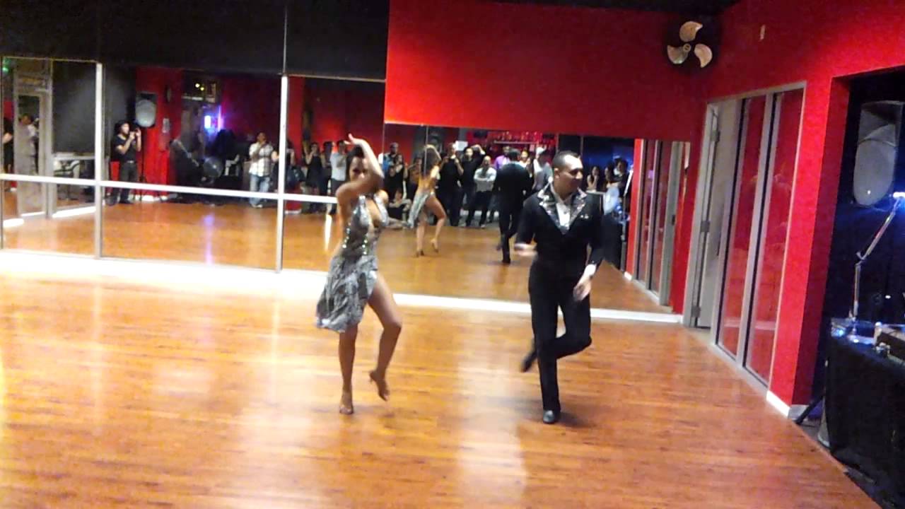 Omar Muñoz and Christina Walker Salsa routine