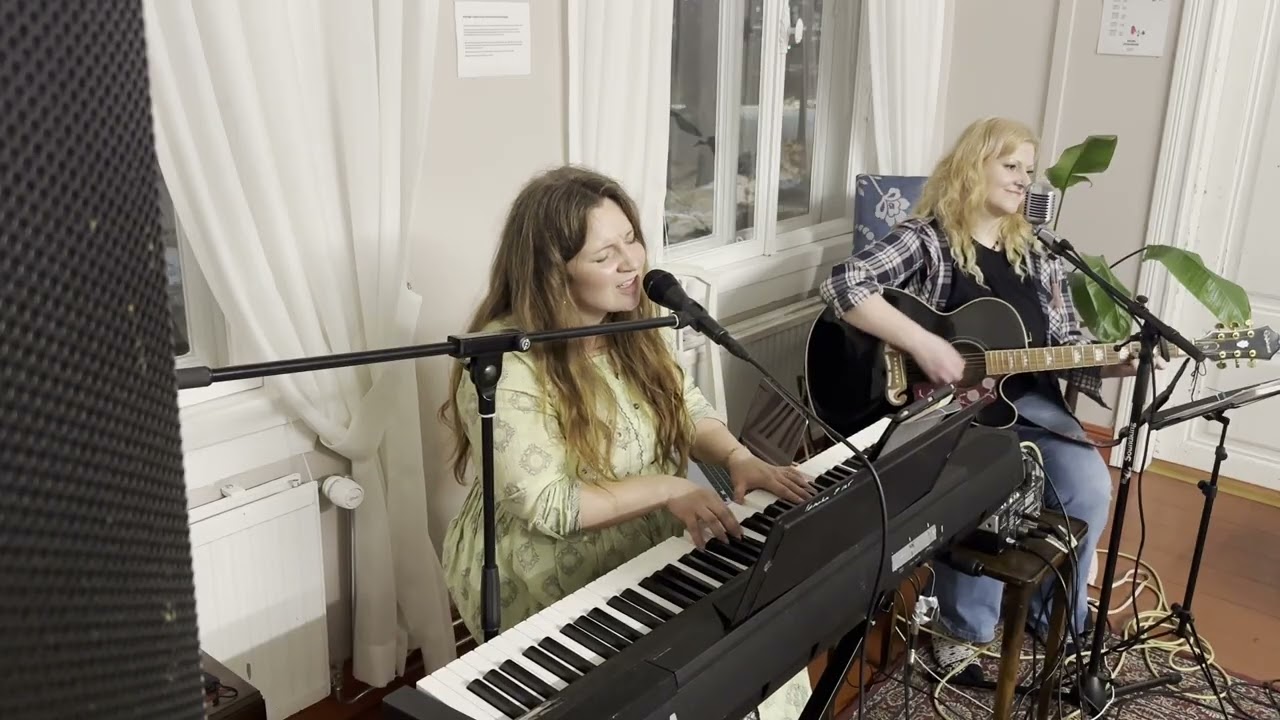 Om Namah Shivay improvised on the spot (Mantra Music Mondays 2.3.2026, Helsinki)