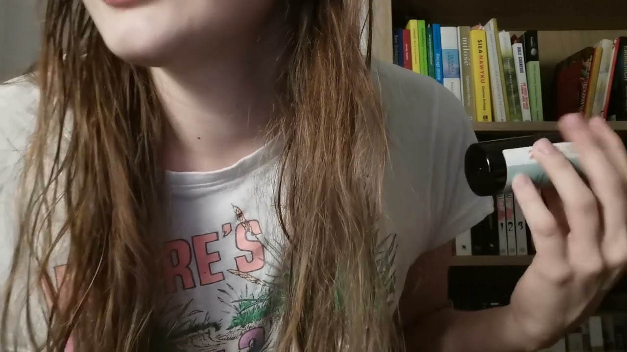ASMR lots of random triggers, some whispering