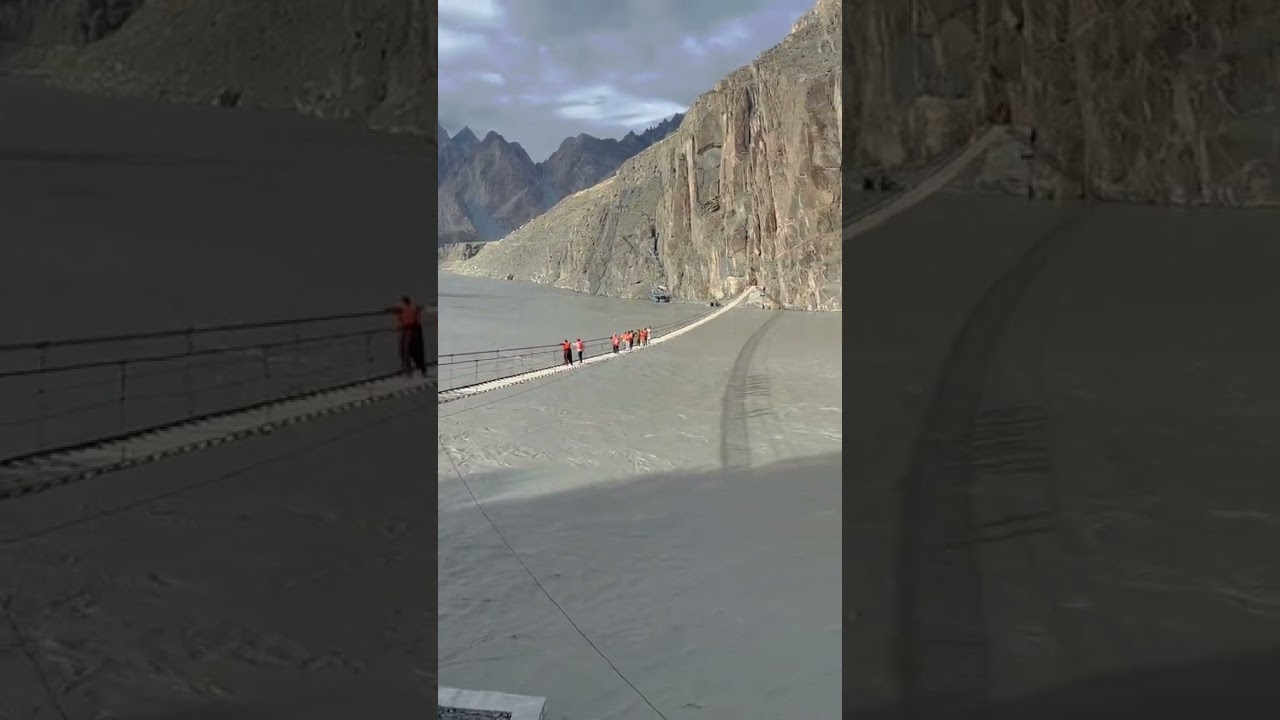 World Most Dangerous - Hussaini Bridge - Niaz Tours