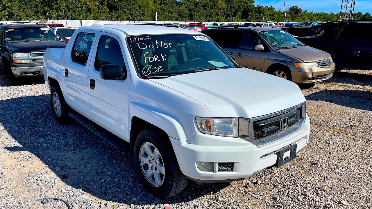 Copart Walk Around & LIVE BIDDING + WINNING 3 CARS!! 8-25-21 *NEW STYLE VIDEO*