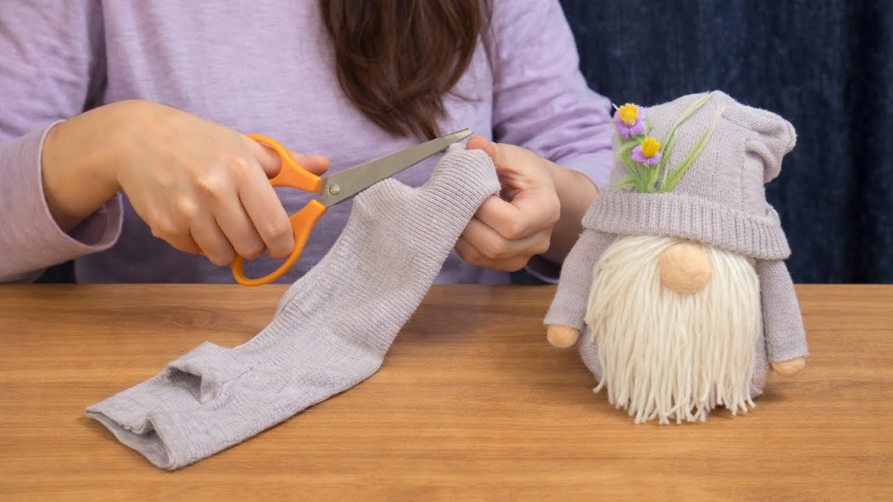 Don’t Throw Old Socks Away! Make This Cute Doll ♻️ (Easy DIY to Sell or Gift) #SockGnome#DIYGnome