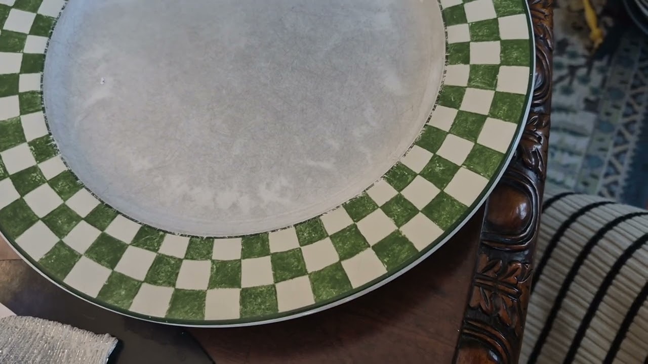 Goodies That I have Found Live! Green and White Plate