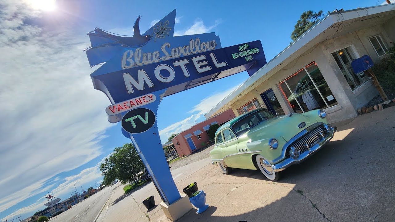 DAY 6 Midpoint Cafe * Blue Swallow Motel Tucumcari NM * Huge Flip Flop. & Disaster Detour! ⚠️