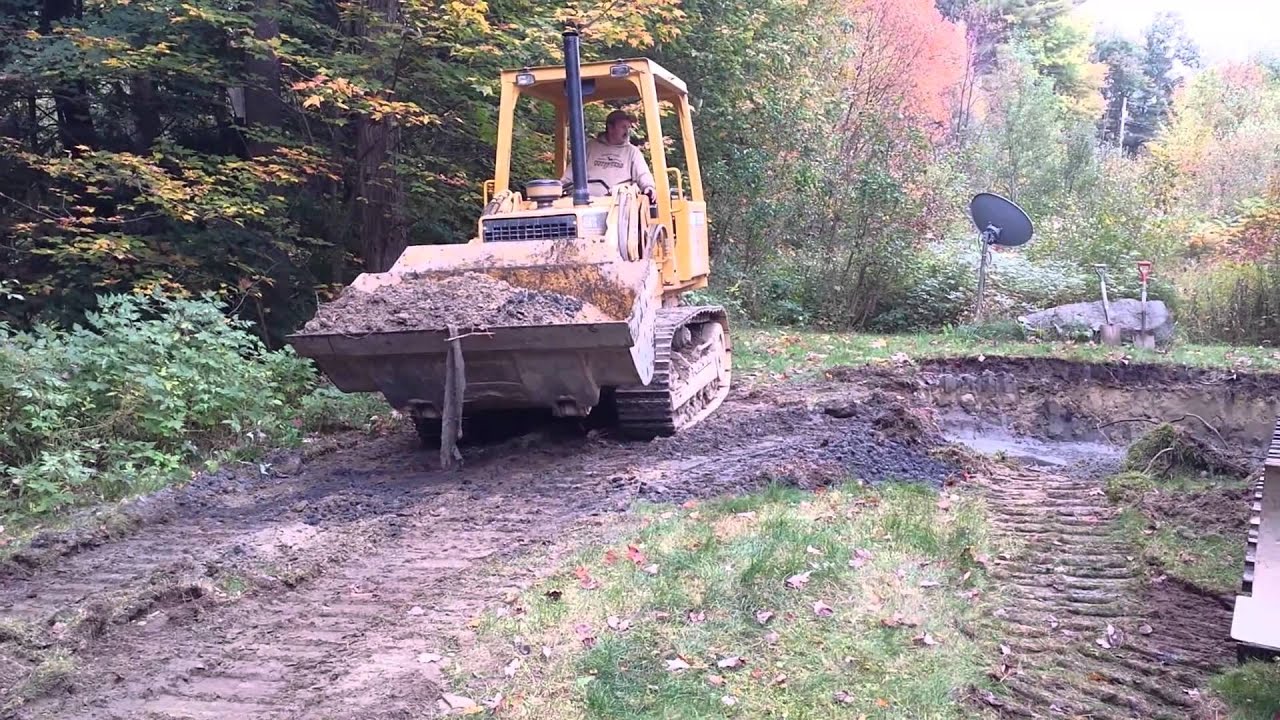 John Deere 455 Crawler Loader demonstration