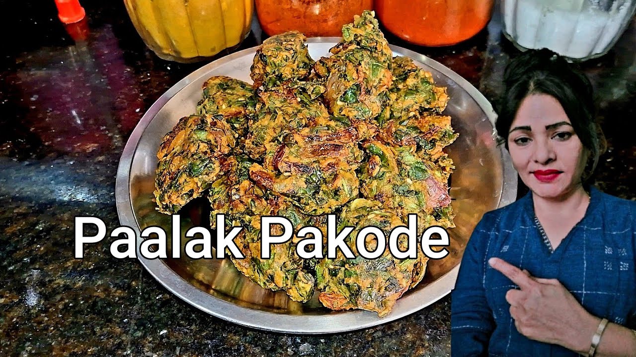 ठंडी शाम का सच्चा साथी,गरमा-गरम पालक के करारे पकौड़े || Roseline_homestyle_kitchen 