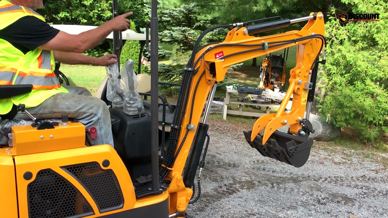 Wild-Cat Mini Excavator Demo
