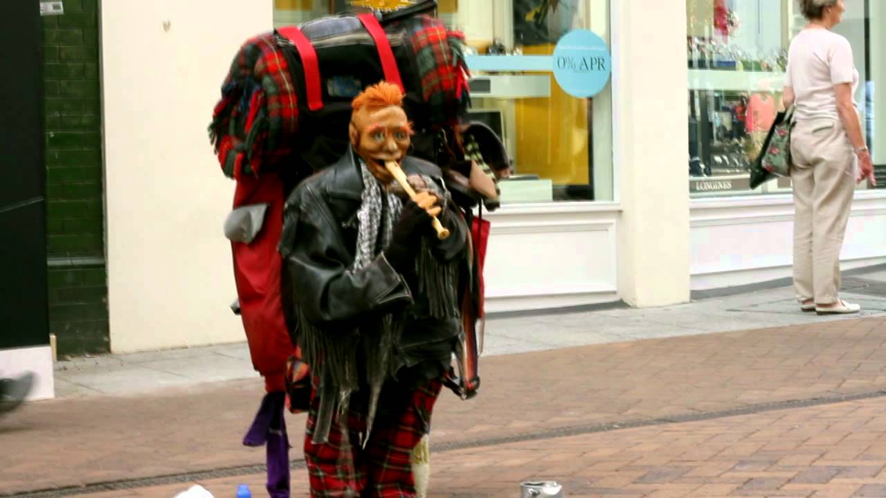 AWESOME STREET PERFORMER