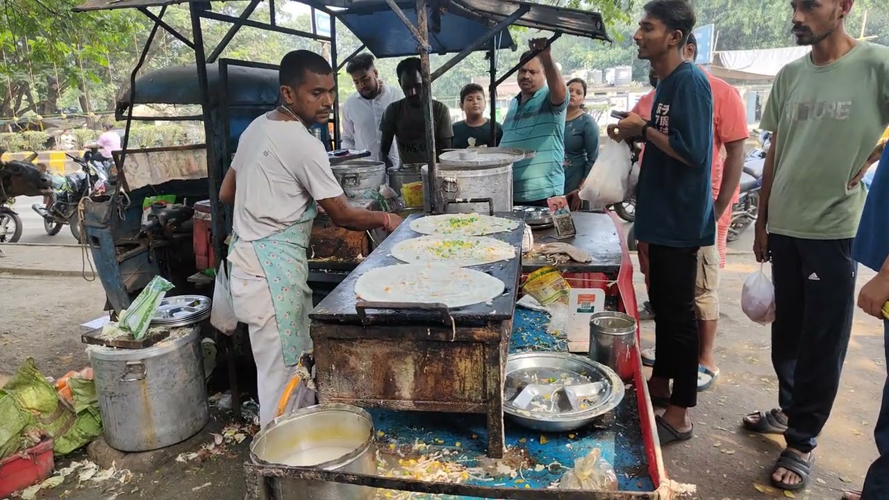 Street Special Dosa 😋😋 v#dosa #dosarecipe #dosaeating #trending #food #foodie #jsr #jharkhand #bbsr