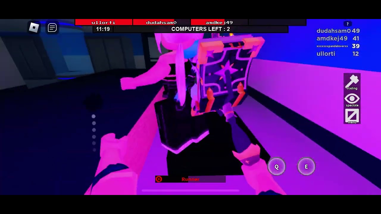 Old footage of me playing FTF in the school's bathroom using their shitty internet (Jan 2024)
