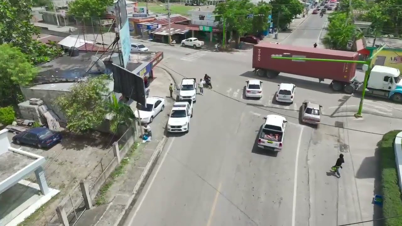 Operativo DIGESETT - INTRANT para garantizar Seguridad Vial en la Autopista Duarte