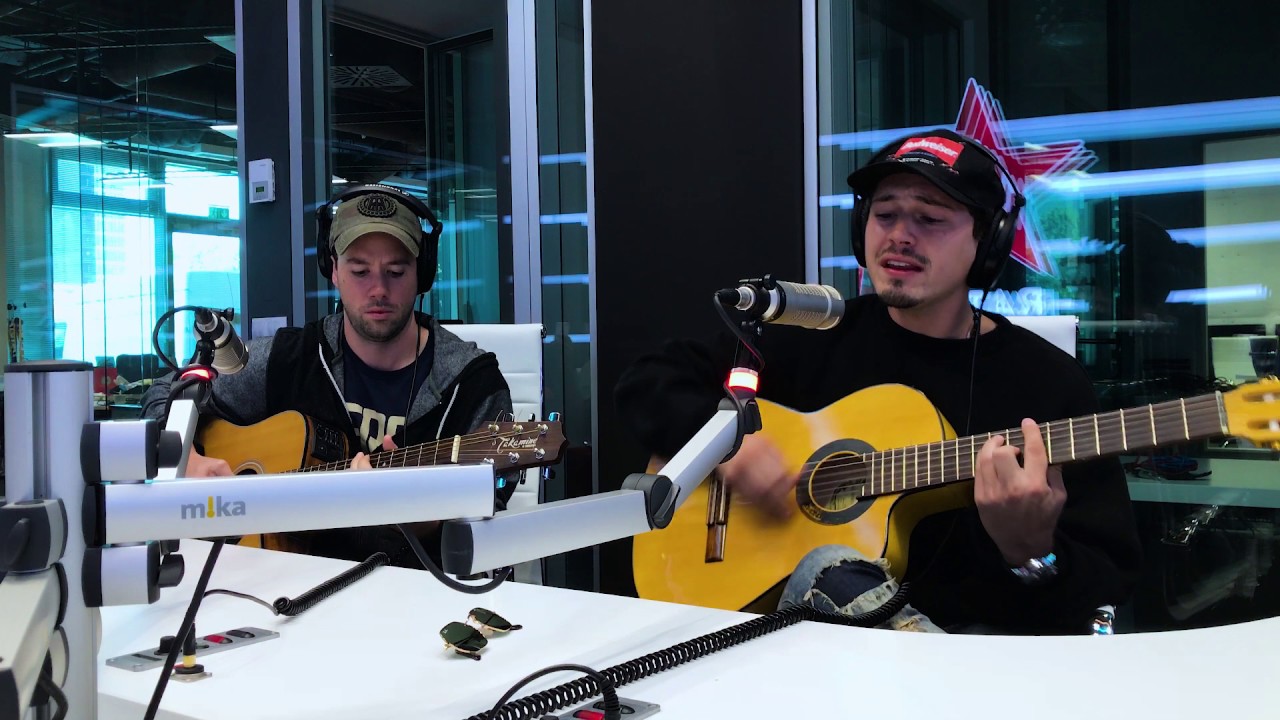 Cris Cab Liar Liar Live Acoustic Version @ Virgin Radio Romania