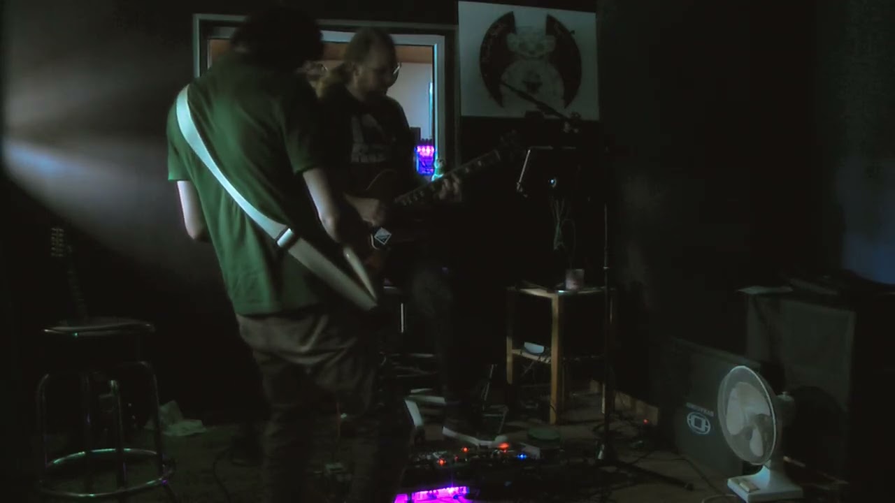Jamsession with R.F. Part I aka @Papabear8791