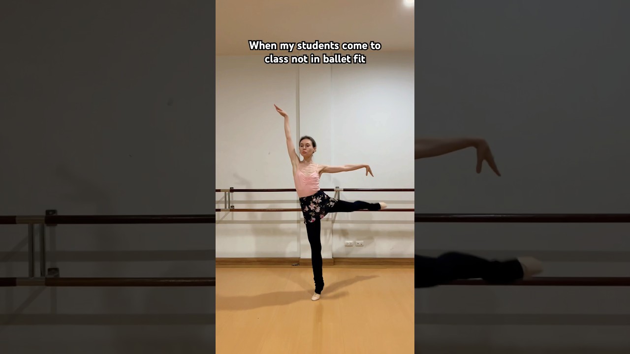 Take your first steps in ballet with me! You can start to study ballet at any age!