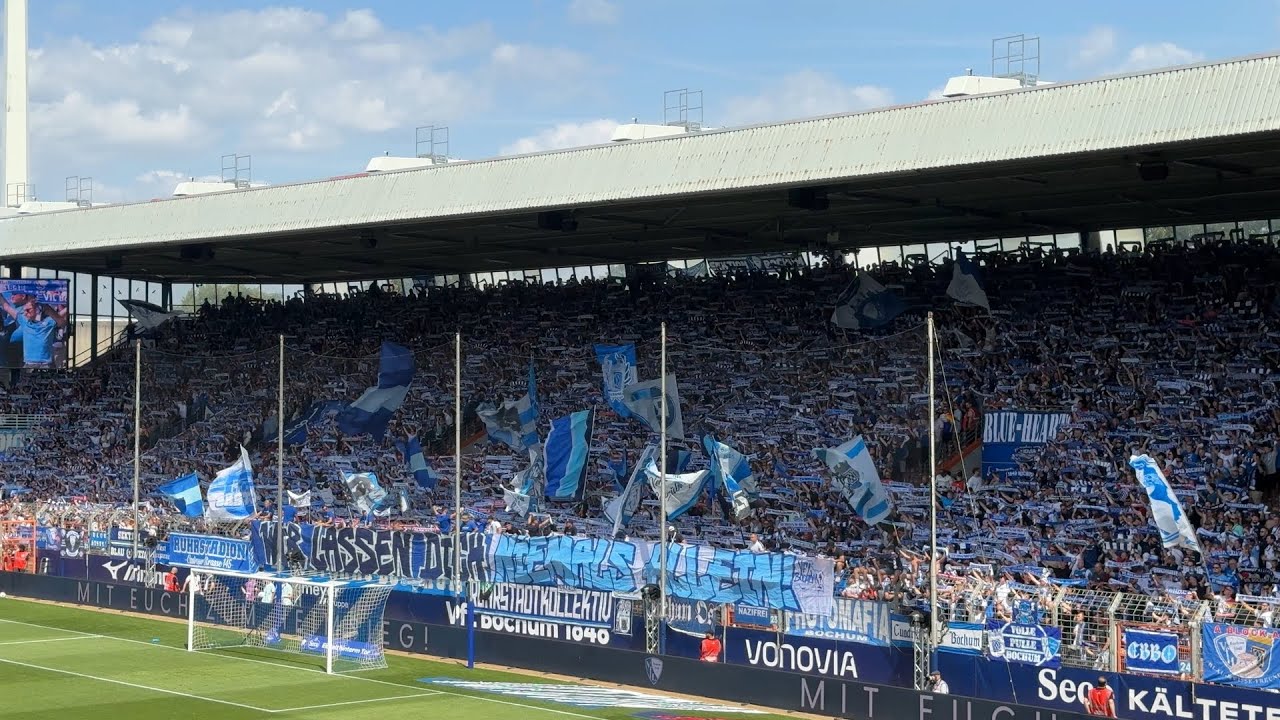 [2-0] VfL Bochum - SV Elversberg, 10.08.2025 Die Ostkurve beim 1. Heimspiel der Saison. Heimsieg!