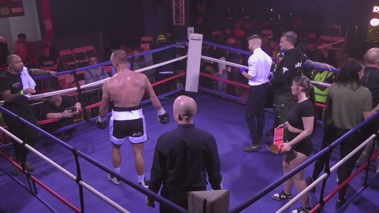 Harry Bray V Kingsley Carter - KOTR 2