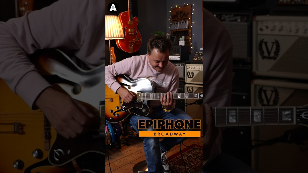 Semi-Hollow vs Hollow Body Electric Guitar!? #guitar #electricguitar #shorts
