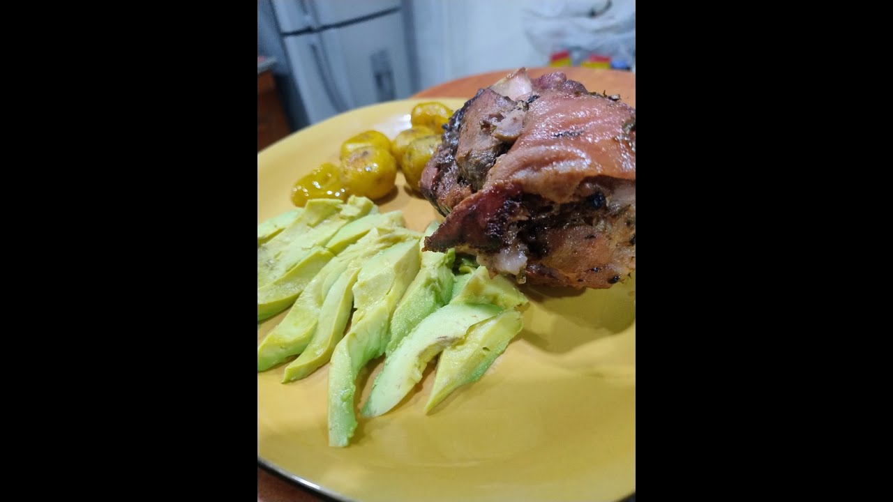 Coditos de cerdo dorados al horno
