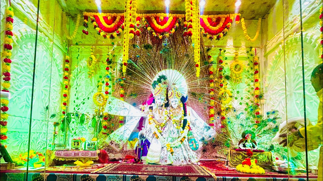 Shri Yugal Sarkar live Darshan Ashoknagar  is live
