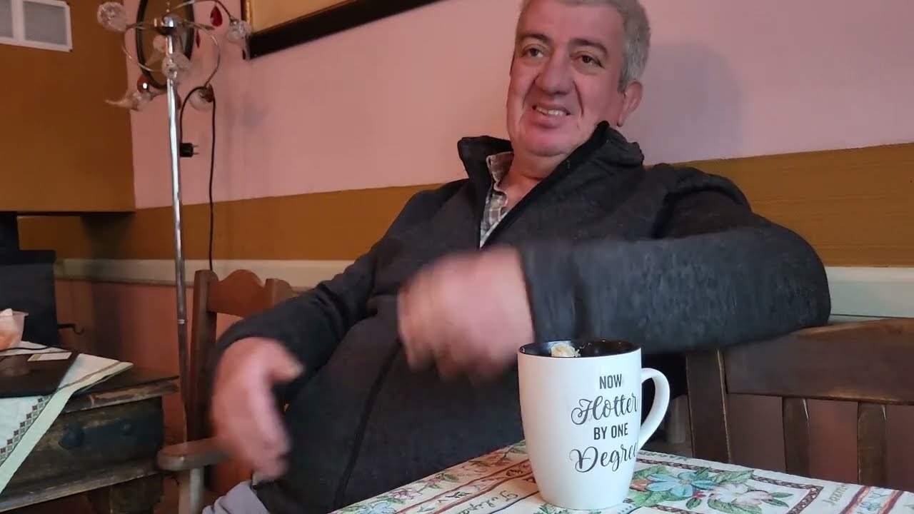 ΕΠΙΣΚΕΨΗ ΣΤΟ ΧΩΡΙΟ ΜΑΝΩΛΑΤΕΣ ΠΕΡΠΑΤΗΣΑΜΕ ΜΙΛΗΣΑΜΕ ΜΕ ΚΑΤΟΙΚΟΥΣ ΚΑΙ ΓΙΑ ΦΑΓΗΤΟ ΣΤΟ ΕΣΤΙΑΤΟΡΙΟ ΙΘΑΚΗ