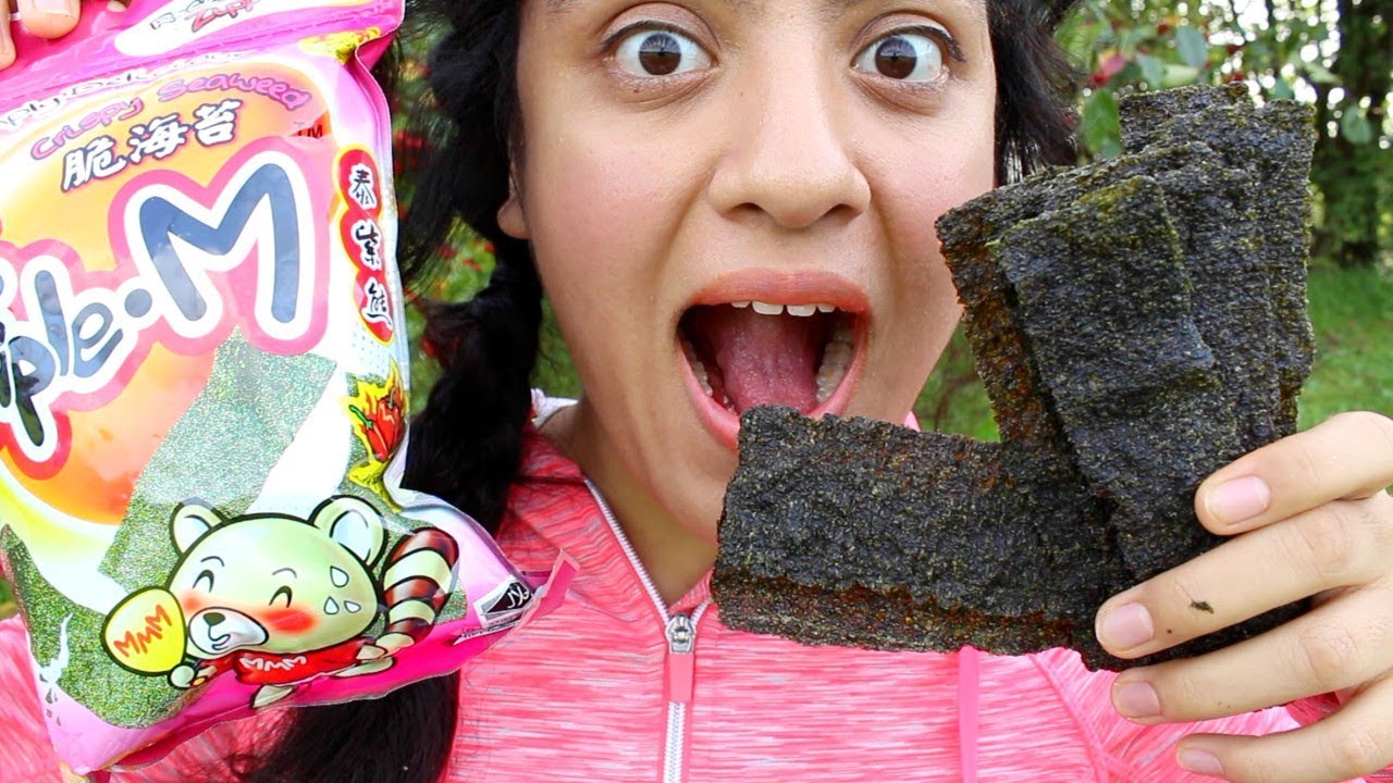 Eating Roasted Spicy Chili Seaweed MUKBANG