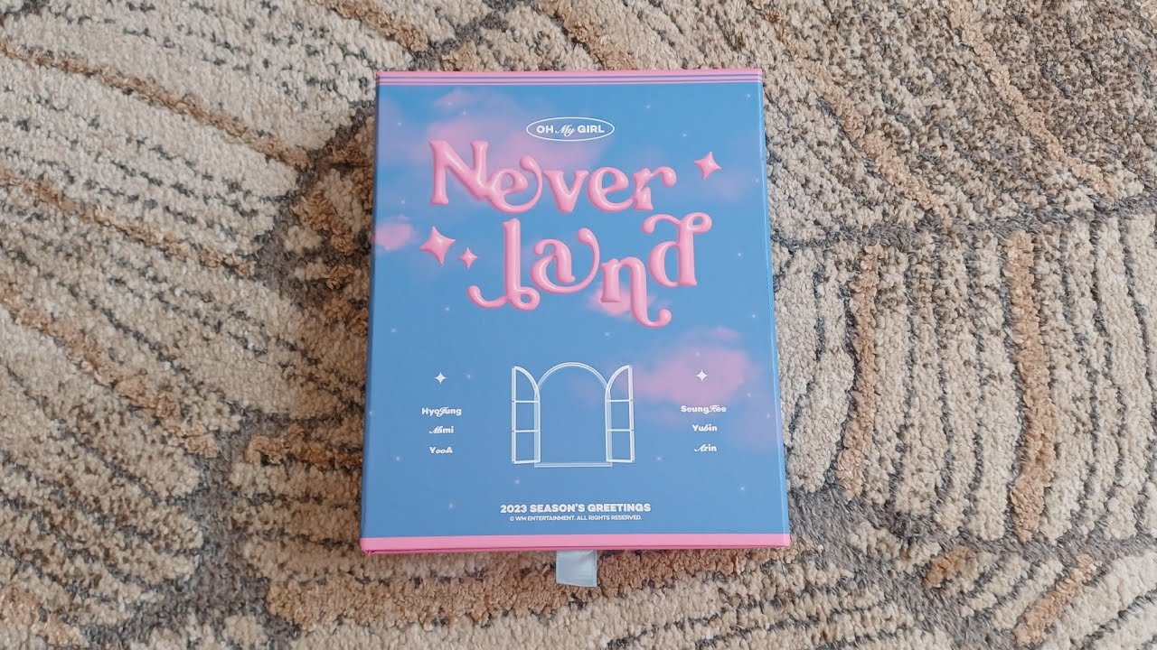 Unboxing Oh my girl 2023 season's greetings