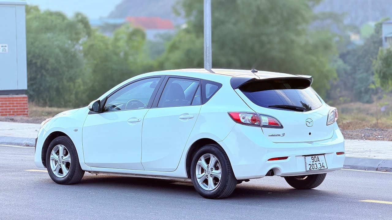 Mazda 3 hatback 2010 nhập hàn chỉ 199tr phom dáng thể thao máy số zin abs 2 túi khí 0588 56 3333